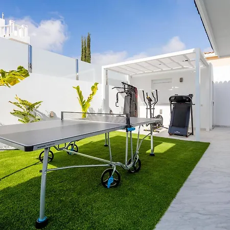 Nicole Wifi, Gym, Heated Pool