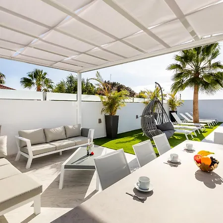 Holiday home Nicole Wifi, Gym, Heated Pool *