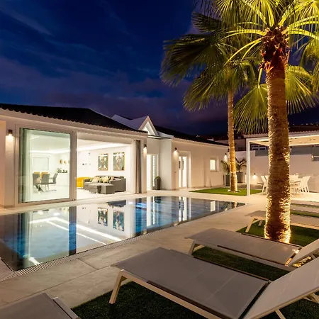 Nicole Wifi, Gym, Heated Pool كالاو سالفاجي
