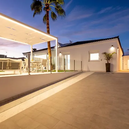 Nicole Wifi, Gym, Heated Pool *