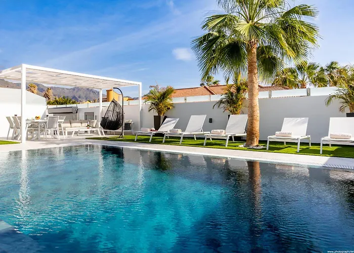 Nicole Wifi, Gym, Heated Pool Casa vacanze