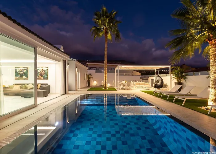 Nicole Wifi, Gym, Heated Pool * Callao Salvaje