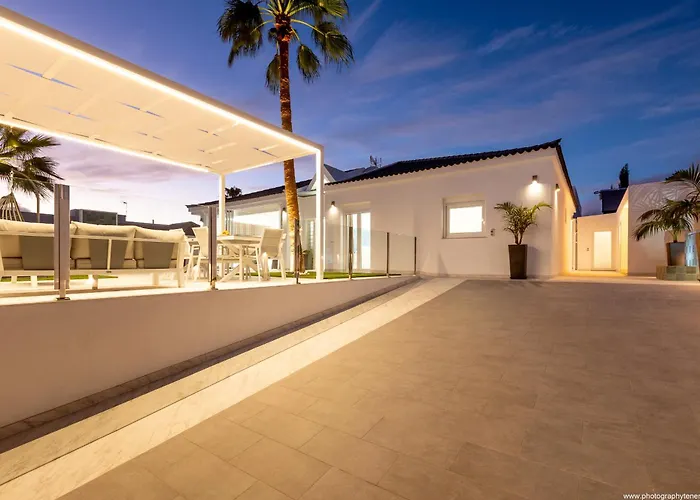 Nicole Wifi, Gym, Heated Pool *