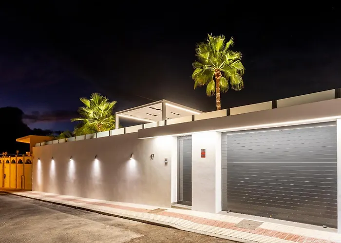 Nicole Wifi, Gym, Heated Pool * Callao Salvaje