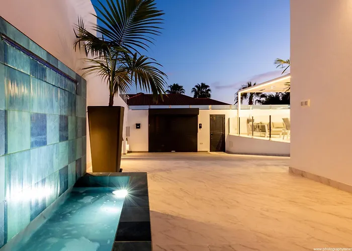 Nicole Wifi, Gym, Heated Pool Casa vacanze