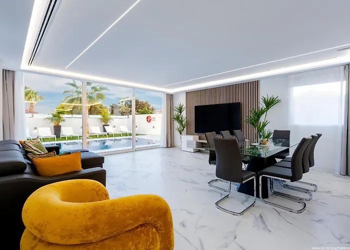 Nicole Wifi, Gym, Heated Pool * Callao Salvaje