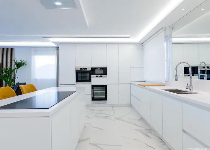 Nicole Wifi, Gym, Heated Pool Casa vacanze