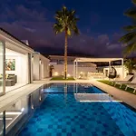 Nicole Wifi, Gym, Heated Pool * カジャオ・サルバヘ