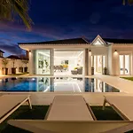 Nicole Wifi, Gym, Heated Pool *