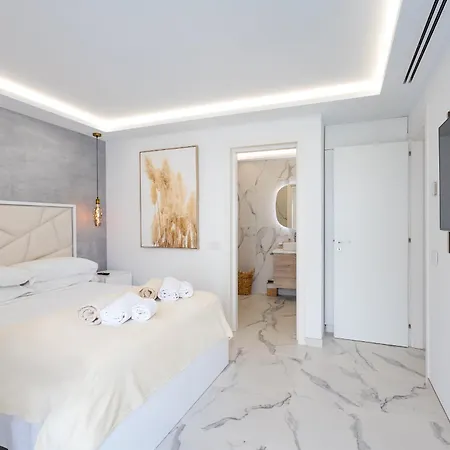 Nicole Wifi, Gym, Heated Pool * Callao Salvaje