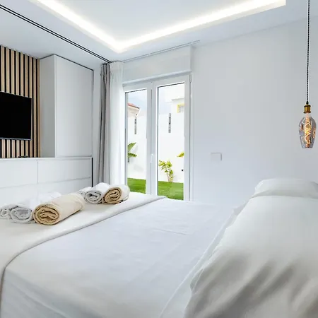 Hébergement de vacances Nicole Wifi, Gym, Heated Pool