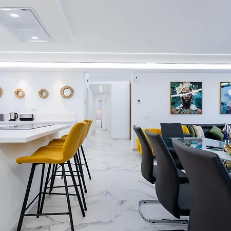 Nicole Wifi, Gym, Heated Pool Hébergement de vacances