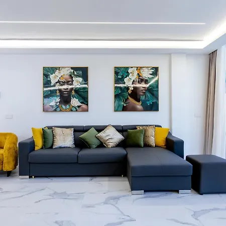 Hébergement de vacances Nicole Wifi, Gym, Heated Pool *