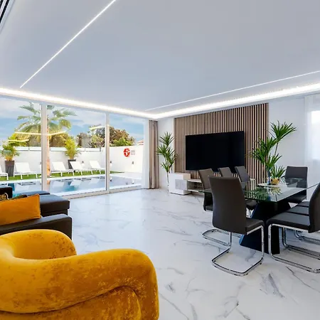 Nicole Wifi, Gym, Heated Pool * Callao Salvaje