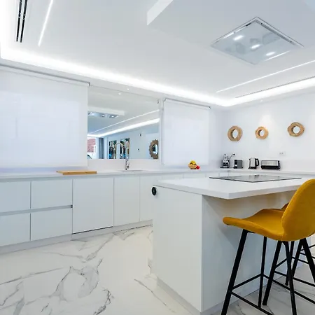 بيت للعطل Nicole Wifi, Gym, Heated Pool