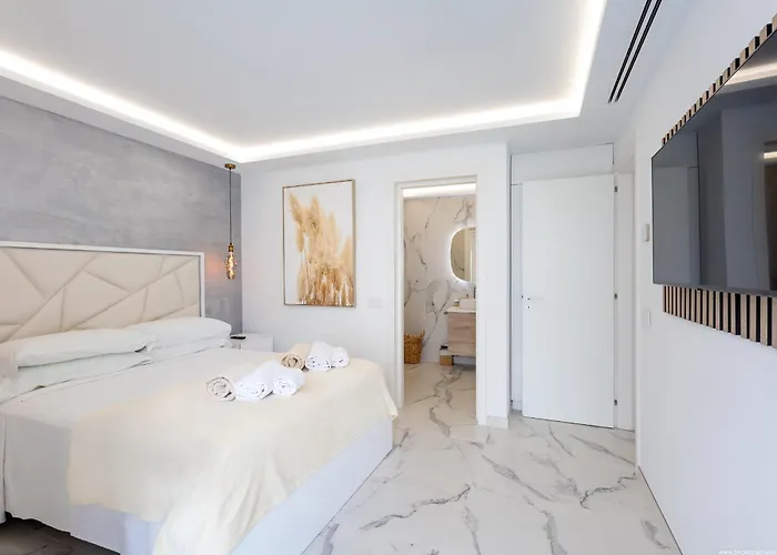 Nicole Wifi, Gym, Heated Pool * Callao Salvaje