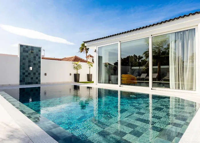 Feriehus Nicole Wifi, Gym, Heated Pool